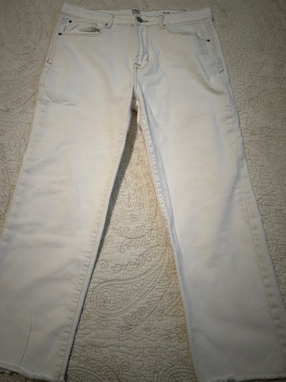 Kensie Off-White Straight Leg Jeans